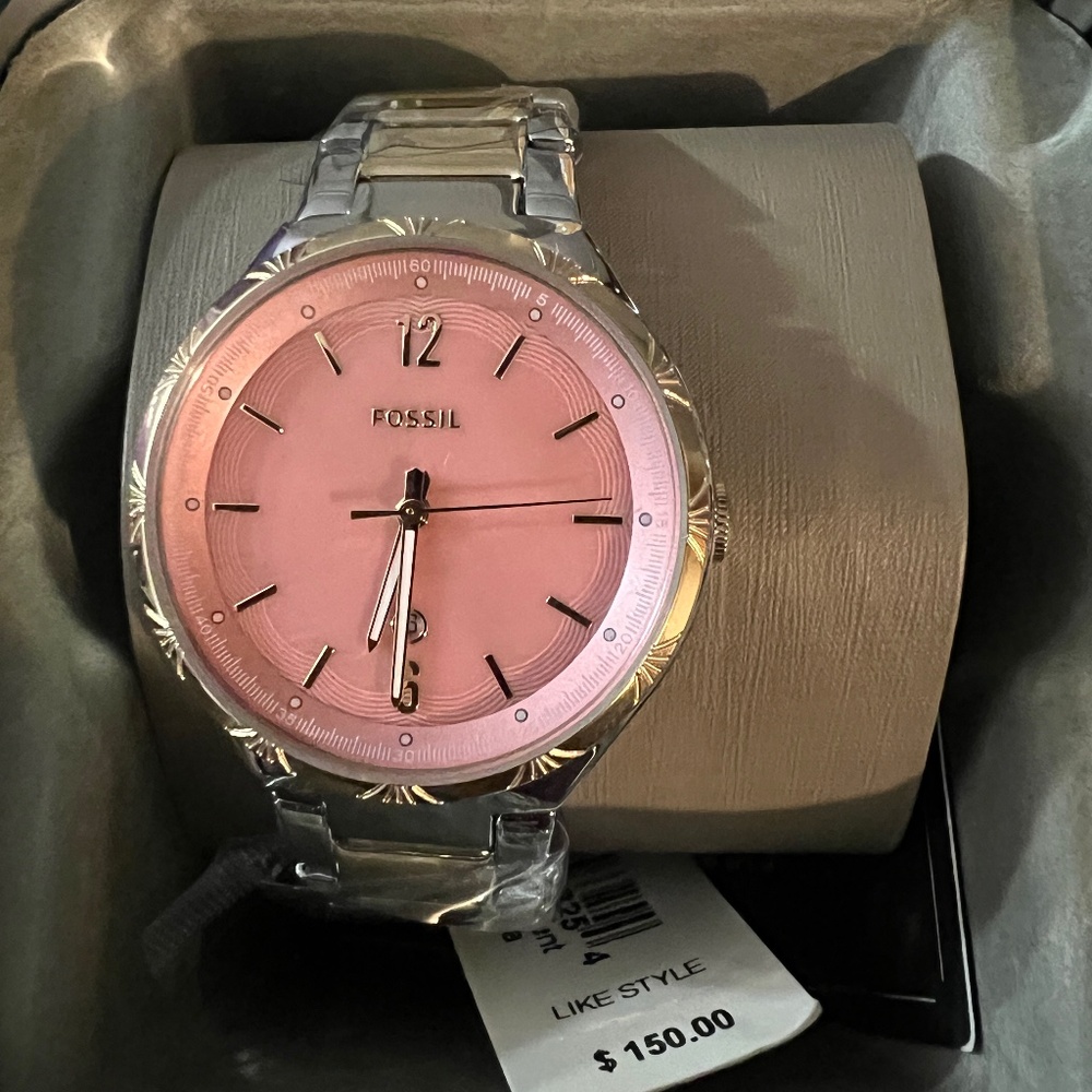 Brand new fossil watch